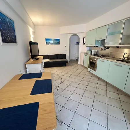 Bilocale Garibaldi - San Terenzo, Lejlighed Lerici