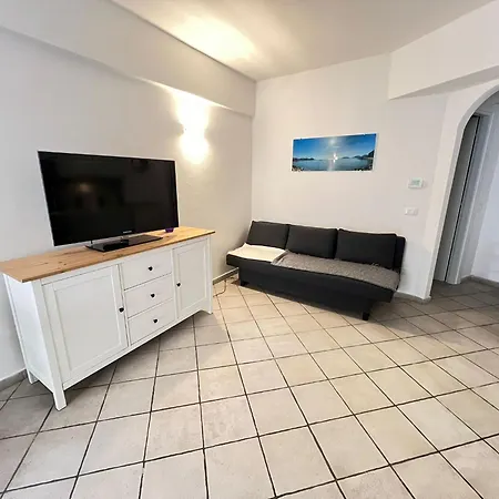 Bilocale Garibaldi - San Terenzo, Apartment *