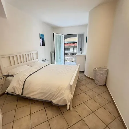 Bilocale Garibaldi - San Terenzo, *